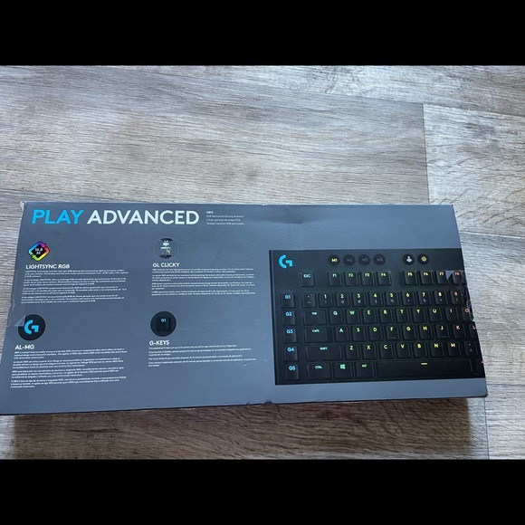 Logitech- G815 LIGHTSYNCWired Mechanical GL Clicky Switch Gaming Keyboard - Picture 2 of 2
